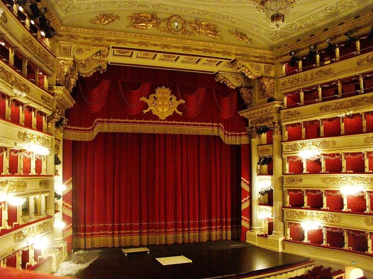 La Scala Opera كاتدرائية ميلانو