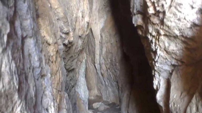 مغارة سبع رقود بمحافظة المدية الجزائرية مغارة 7 رقود بمحافظة المدية الجزائرية