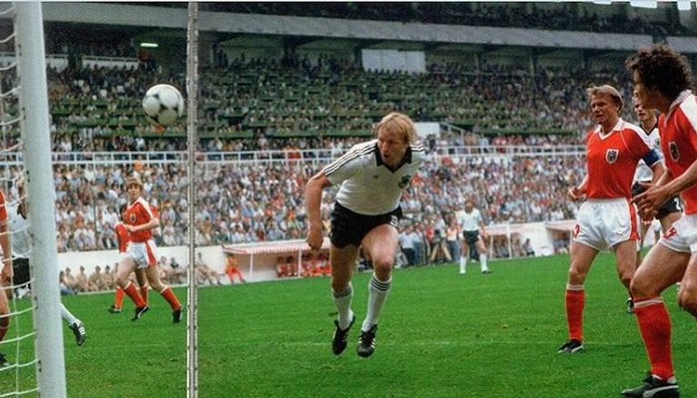 منتخب الجزائر - كأس العالم 1982