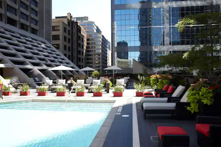 هيلتون تورنتو أحد أفضل الفنادق في تورنتو