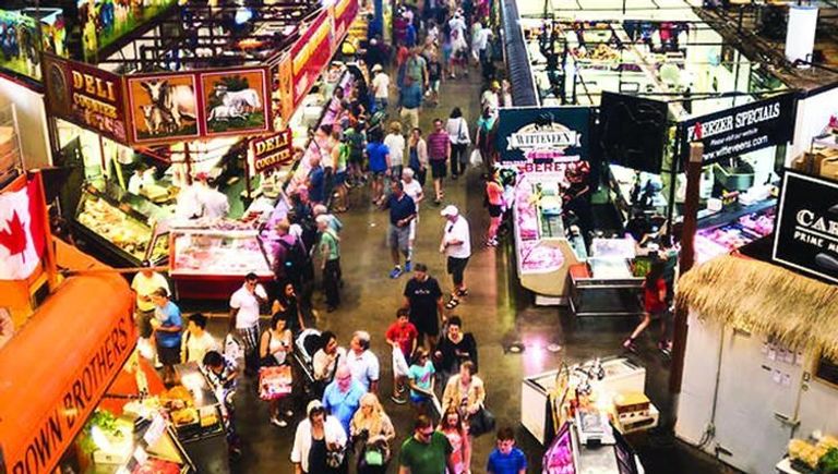 سوق سانت لورانس أحد أماكن السياحة في تورنتو