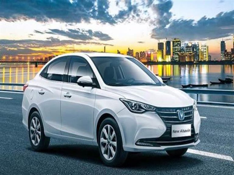 سيارة نيسان صني