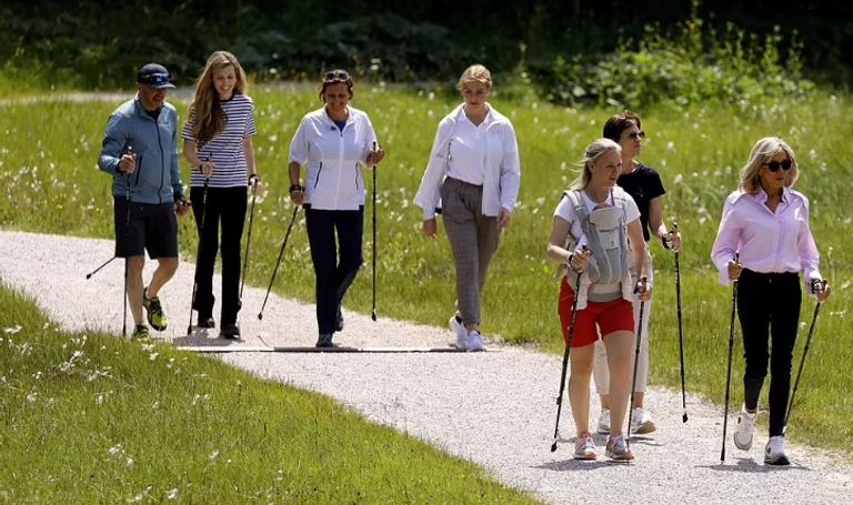 السيدات الأول خلال النزهة البافارية على هامش قمة 