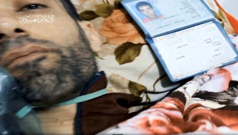 المحتجز الإسرائيلي الذي ظهر في تسجيل حماس - رويترز