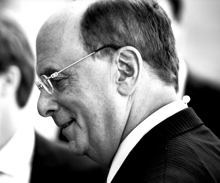 لورانس فينك لورانس فينك