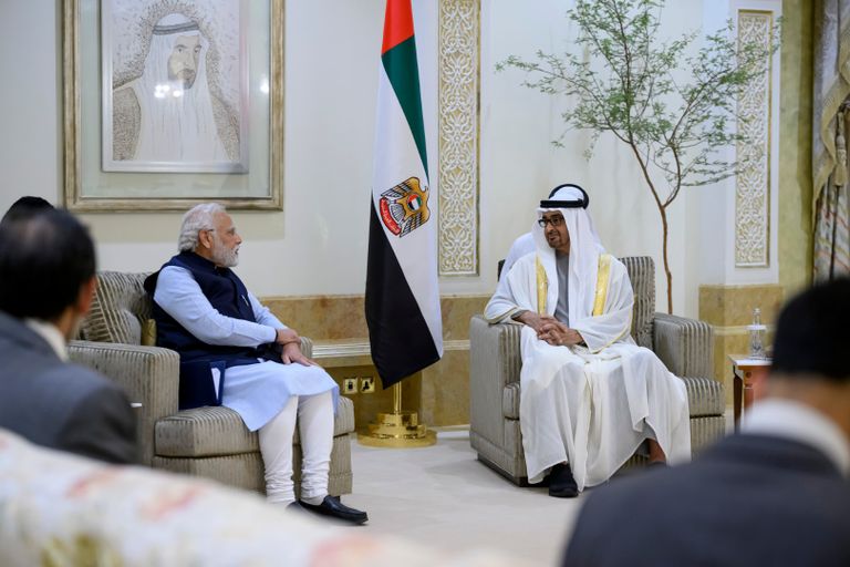 الشيخ محمد بن زايد آل نهيان يستقبل رئيس وزراء الهند