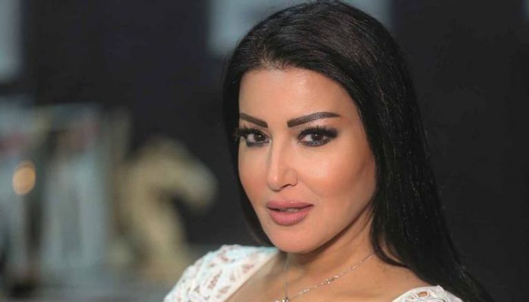 الممثلة المصرية سمية الخشاب