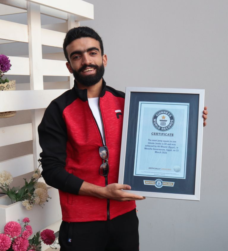 الشاب المصري علي منير