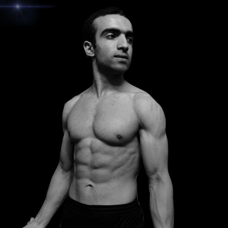 الشاب المصري علي منير