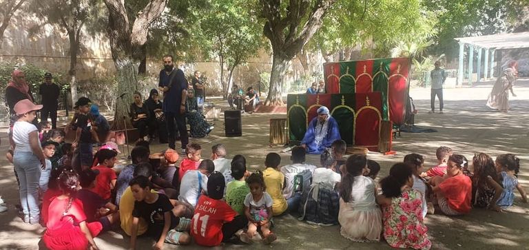 عرض من مسرح الشارع بمحافظة وهران الجزائرية