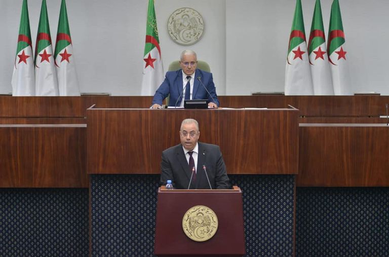 وزير الصناعة الجزائري خلال جلسة التصويت على قانون الاستثمار