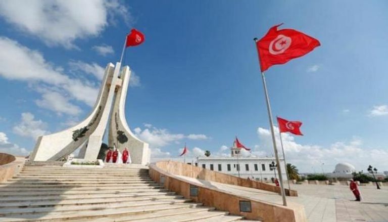 تونس تستخدم مخزونها الاستراتيجي من المخزونات البترولية - رويترز
