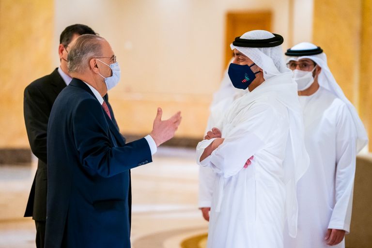 الشيخ عبدالله بن زايد وزير الخارجية والتعاون الدولي الإماراتي ونظيره القبرصي