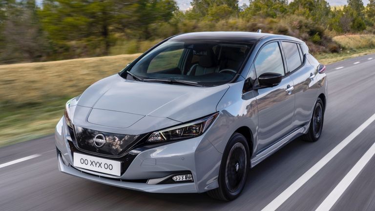 Nissan Leaf Peugeot e- 208