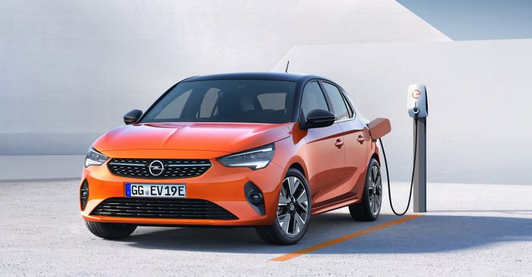 Opel Corsa- e Peugeot e- 208