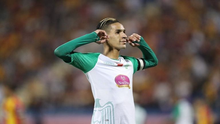 بدر بانون لاعب الأهلي المصري