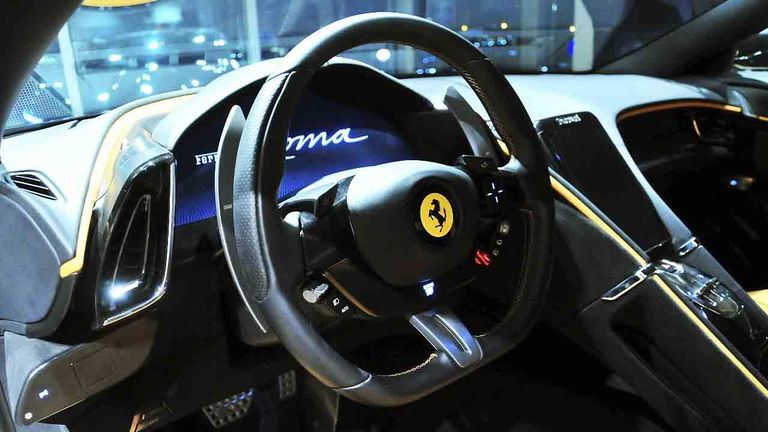 حفل إطلاق سيارة فيراري روما في مصر سيارة فيراري