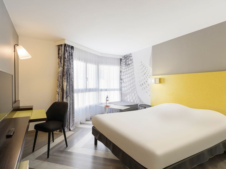 فندق "Ibis Styles Nice Vieux Port" أحد أفضل الفنادق في نيس السياحة في نيس…5 أماكن سياحية في قلب كوت دازور