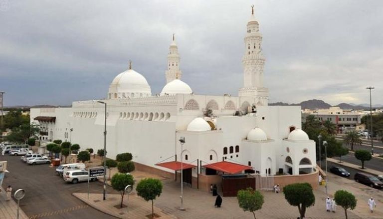 مسجد القبلتين من أبرز معالم المدينة المنورة