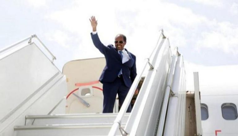 الرئيس الصومالي حسن شيخ محمود لدى مغادرته مقديشو- أرشيفية