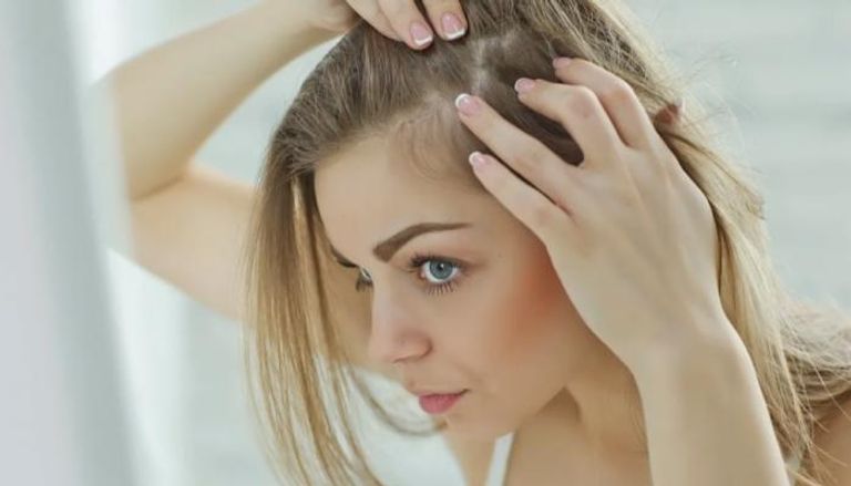 يعمل الشامبو المحتوي على الكافيين على تحفيز نمو الشعر