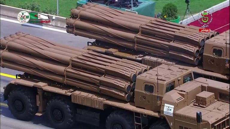 الاستعراض العسكري بعيد استقلال الجزائر نظام إس 400 الروسي بالعرض العسكري لاستقلال الجزائر