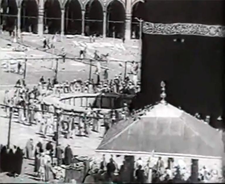 أحد مشاهد الحج القديمة