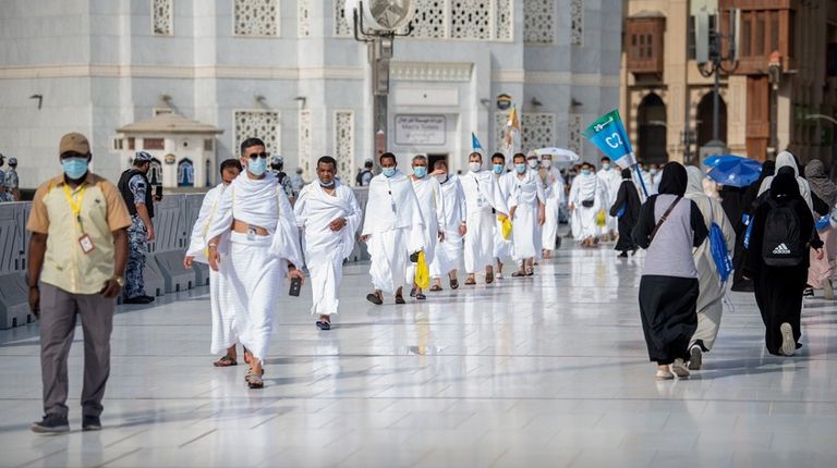 نصائح للحجاج بعد أداء فريضة الحج وتحذيرات موسم الحج 2023