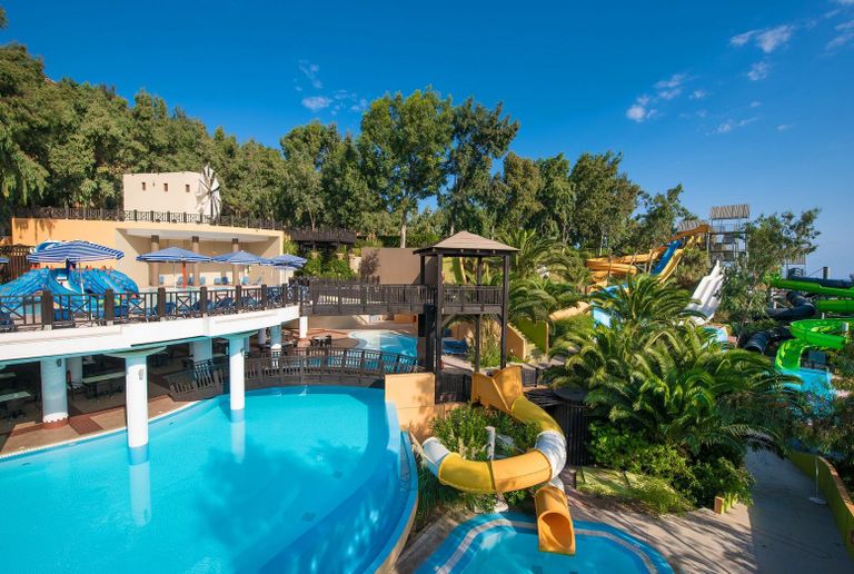 فندق "Fodele Beach & Water Park Holiday Resort" أفضل الفنادق العائلية في اليونان في عام 2022 أفضل الفنادق العائلية في اليونان في عام 2022