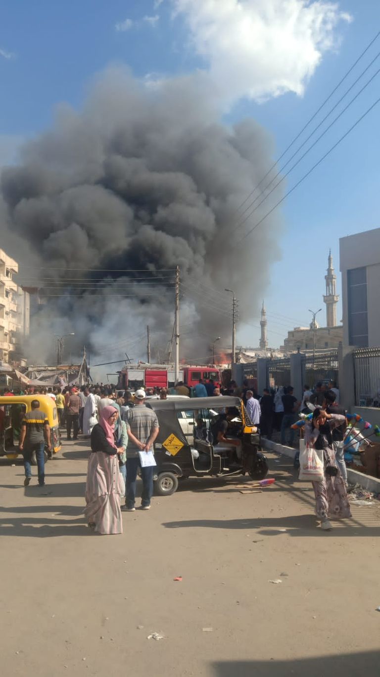 حريق في سوق القنطرة بالإسماعيلية بمصر