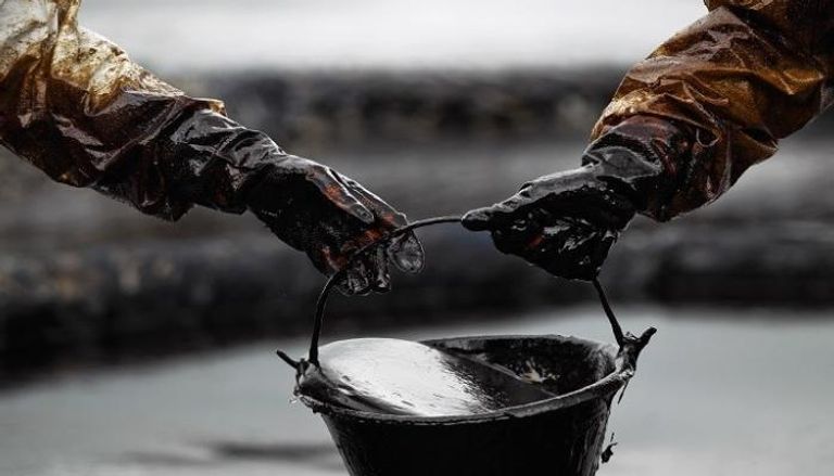 شبح الركود العالمي ينال من أسعار النفط العالمية