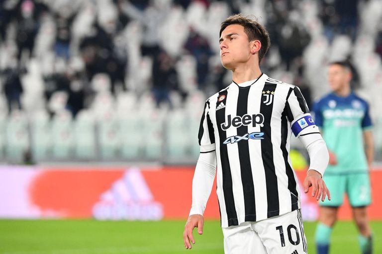 باولو ديبالا نجم يوفنتوس السابق كريستيانو رونالدو نجم مانشستر يونايتد