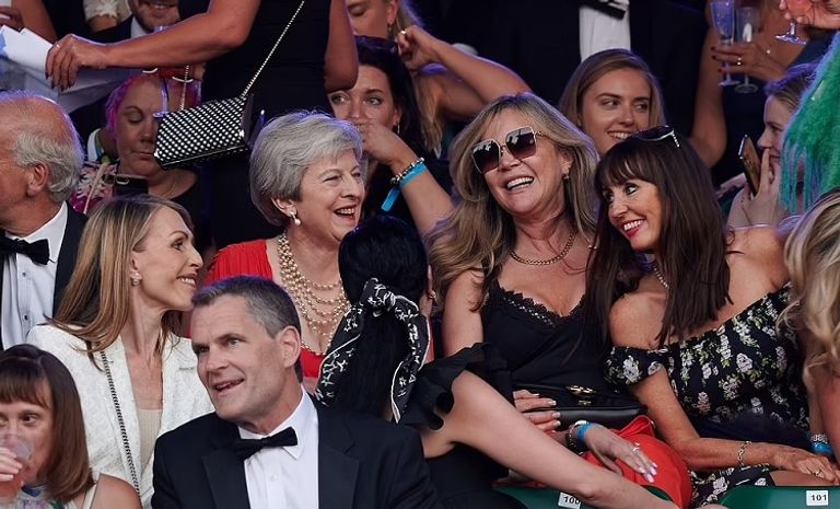 تيريزا ماي وزوجها فيليب