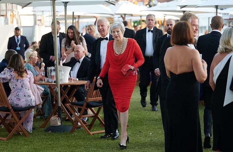 تيريزا ماي وزوجها فيليب