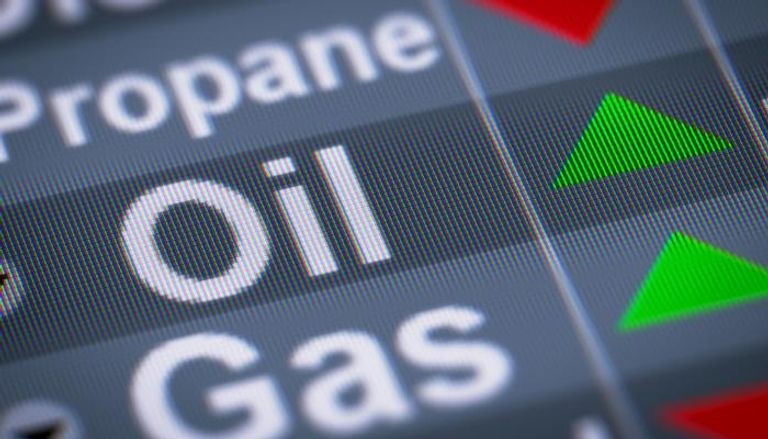 تباين أسعار النفط عالميا