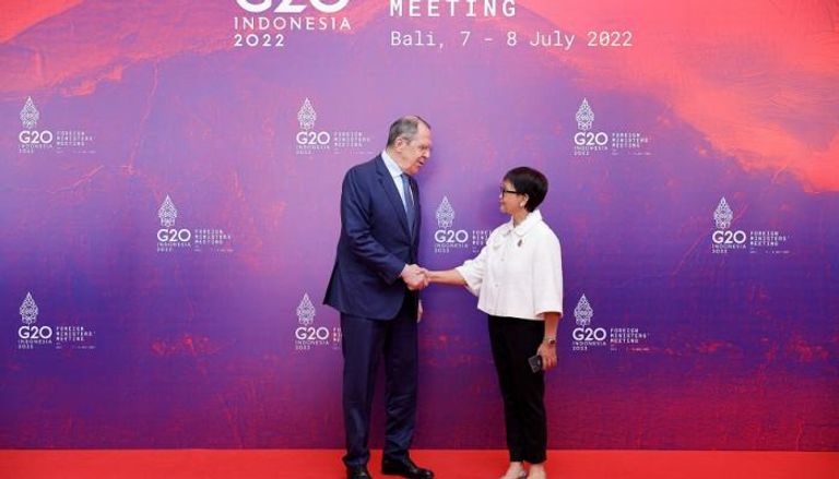 وزيرة خارجية إندونيسيا تستقبل لافروف- رويترز