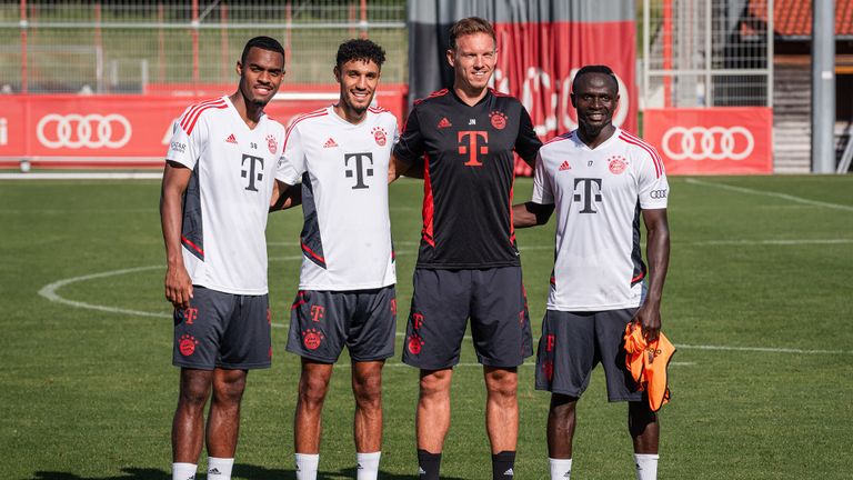 يوليان ناجلسمان مع الصفقات الجديدة