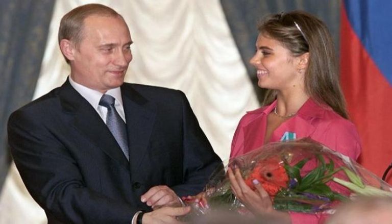 الرئيس الروسي فلاديمير بوتين مع ألينا كابيفا