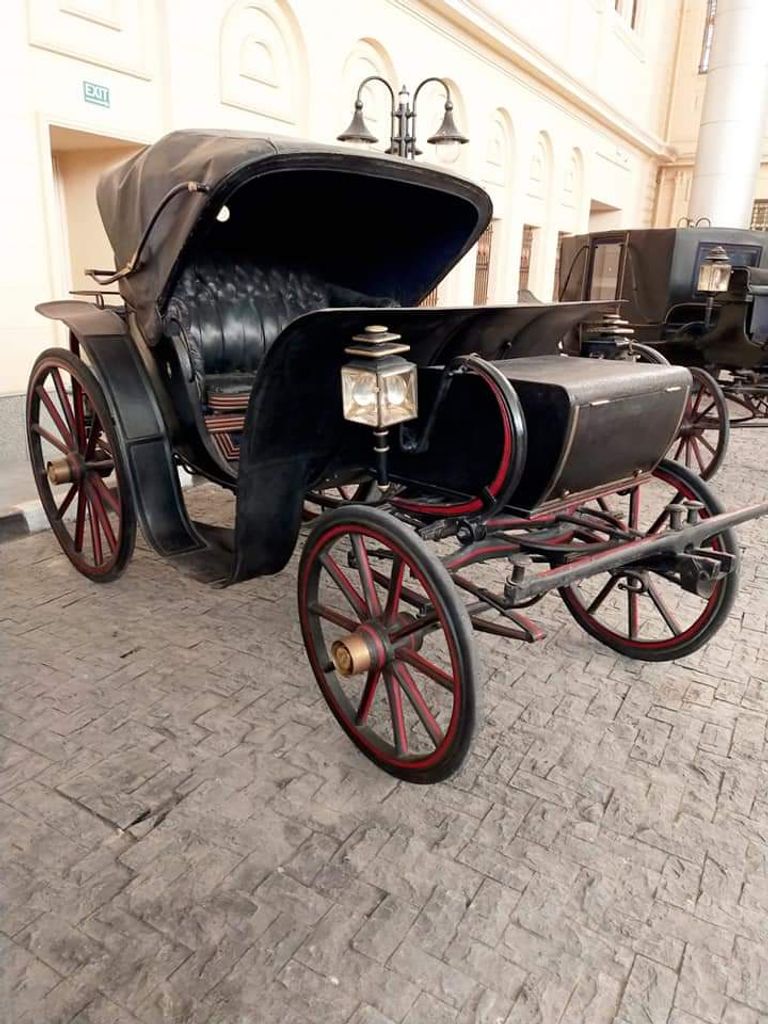 العربة المخصصة لنقل كسوة الكعبة من مصر إلى الحجاز