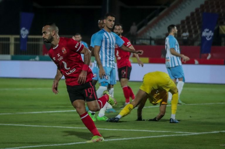 أحمد علي مع فيريرا مدرب الزمالك