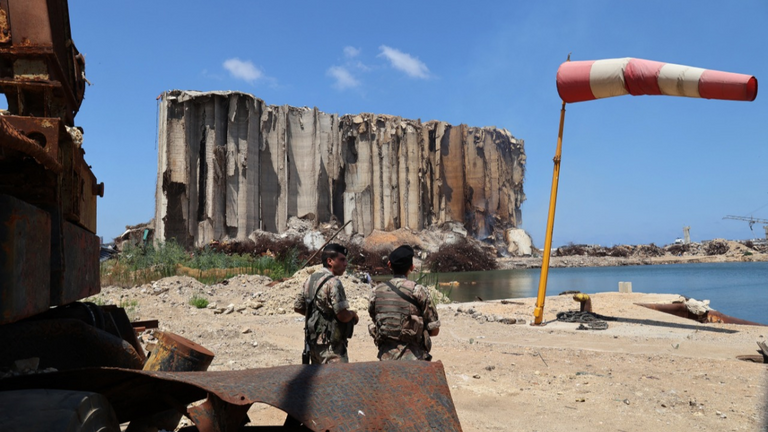 الحريق يتجدد داخل مرفأ بيروت