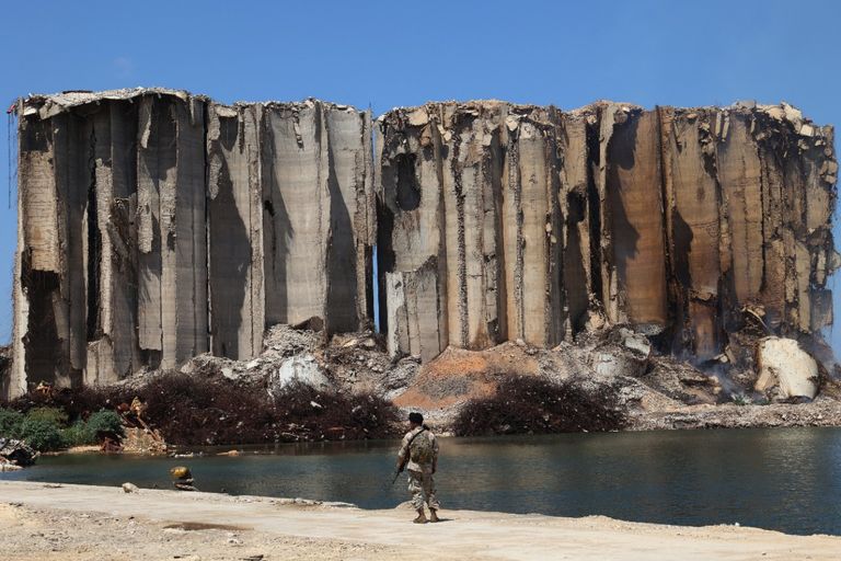 الحريق يتجدد داخل مرفأ بيروت