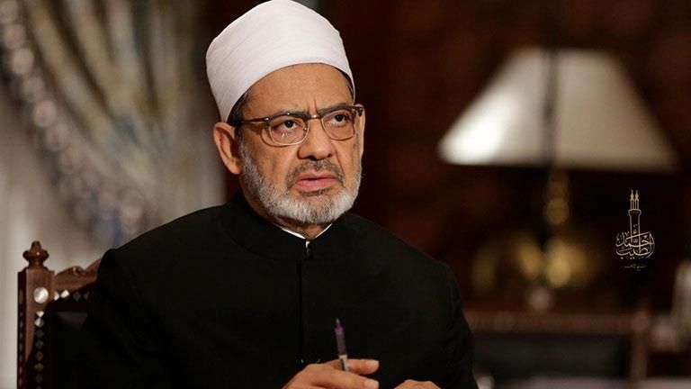 انقلاب سيارة في ترعة بمصر