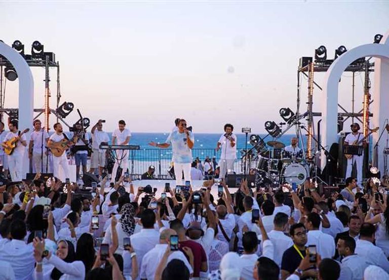 حفل عمرو دياب في الساحل الشمالي بمصر