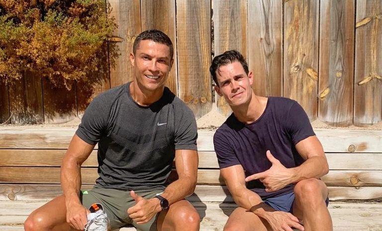 رونالدو وصديقه