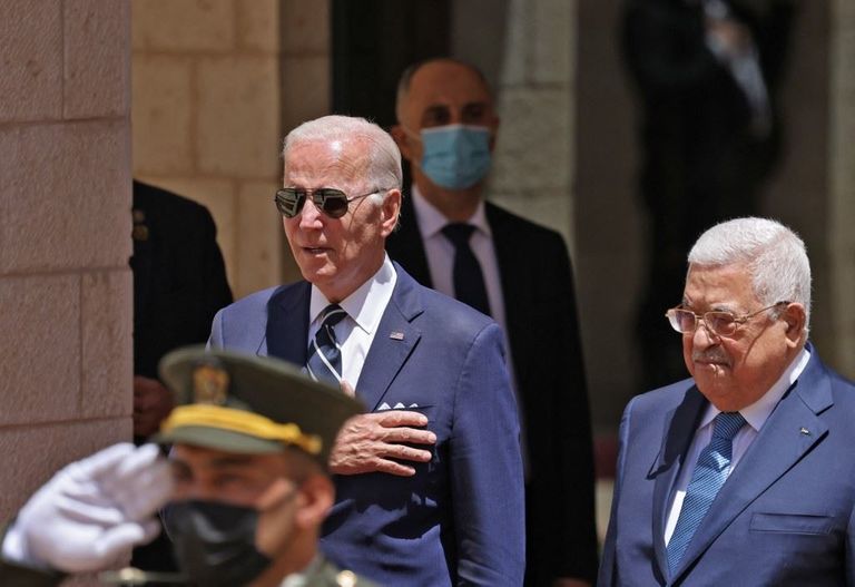 الرئيس الفلسطيني يستقبل نظيره الأمريكي