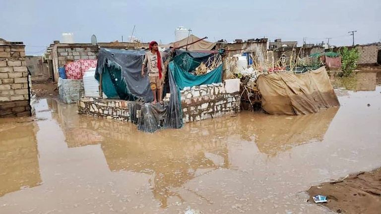 جانب من الآثار السلبية للمنخفض الجوي