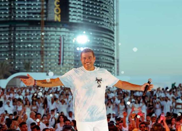 المغني المصري عمرو دياب