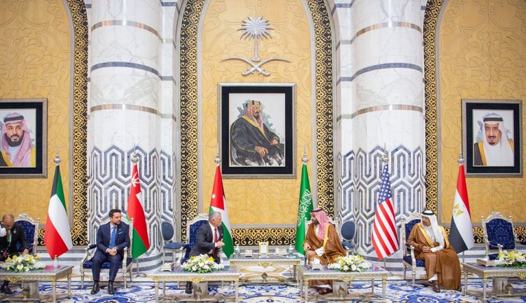 ولي العهد السعودي الأمير محمد بن سلمان بن عبدالعزيز يستقبل الرئيس المصري عبدالفتاح السيسي