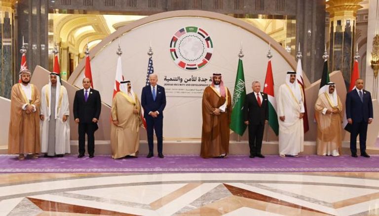 صورة جماعية للقادة المشاركين في قمة جدة